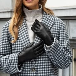 Sofia (black) - Italian Lambskin Leather Gloves With Silk Lining -Fratelli Orsini Shop 2.1 044232f6 57bd 4f47 aa42 ca34a889cf54