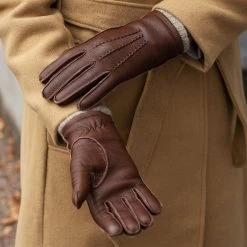 Vittoria (brown) - Italian Gloves Made Of American Deerskin Leather With Cashmere Lining 22 Vittoria (brown) - Italian Gloves Made Of American Deerskin Leather With Cashmere Lining -Fratelli Orsini Shop 2 5ed9937d 1aca 4f21 89d3 e579c9154522