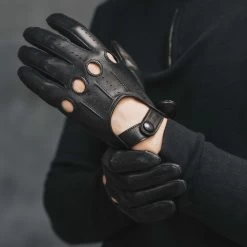Mario (black) - Italian Lambskin Leather Driving Gloves & Touchscreen Feature -Fratelli Orsini Shop 2 9d09b4d9 d6ae 4141 b033 a53b6f421a00
