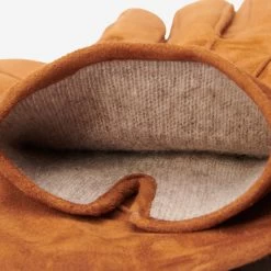 Angelo (cognac) - Suede Leather Gloves With Luxurious Cashmere Lining -Fratelli Orsini Shop Angelo suede camel men fratelli orsini 5 7a66ee75 f0b1 42fc 9409 95d233175bc1