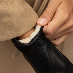 Bella (black) - Italian Lambskin Leather Gloves With Lambswool Lining & Touchscreen Feature 21 Bella (black) - Italian Lambskin Leather Gloves With Lambswool Lining & Touchscreen Feature -Fratelli Orsini Shop Bella fratelli orsini gloves