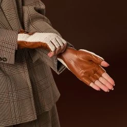 Daniella (cognac) - Hand-sewn Italian Crochet Driving Gloves From Lambskin Leather 21 Daniella (cognac) - Hand-sewn Italian Crochet Driving Gloves From Lambskin Leather -Fratelli Orsini Shop Daniella 4