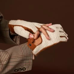 Daniella (cognac) - Hand-sewn Italian Crochet Driving Gloves From Lambskin Leather 23 Daniella (cognac) - Hand-sewn Italian Crochet Driving Gloves From Lambskin Leather -Fratelli Orsini Shop Daniella 8