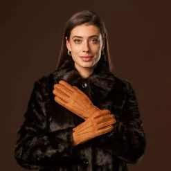 Donatella (brown) – Luxurious Italian Peccary Leather Gloves With Cashmere Lining -Fratelli Orsini Shop Donatella 1 de5dd030 34ba 4bdd 9037 c4be63a7810e