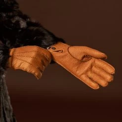 Donatella (brown) – Luxurious Italian Peccary Leather Gloves With Cashmere Lining -Fratelli Orsini Shop Donatella 2 ea09cc5c 1c7a 4e54 9a97 2b9b0980f7fa