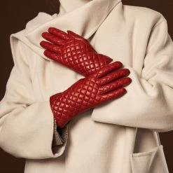 Emilia (red) - Classic Italian Lambskin Leather Gloves With Cashmere Lining And Checkered Pattern 22 Emilia (red) - Classic Italian Lambskin Leather Gloves With Cashmere Lining And Checkered Pattern -Fratelli Orsini Shop Emilia 4 417e485d 92c8 4d04 bcef e318ea4823d5
