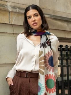 Evelina (yellow) - Soft And Lightweight Italian Scarf From Premium Wool -Fratelli Orsini Shop FO Evelina wool scarf 6 5621b6ad ad8f 4cea 98c9 9640431044e4