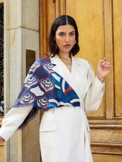 Giorgia (blue/red) - Soft And Lightweight Italian Foulard From Pure Silk -Fratelli Orsini Shop FO Giorgia Silk Scarf 7