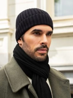 Milano (black) - 100% Cashmere Ribbed Beanie (unisex) -Fratelli Orsini Shop Fratelli orsini scarf beanie cashmere 1