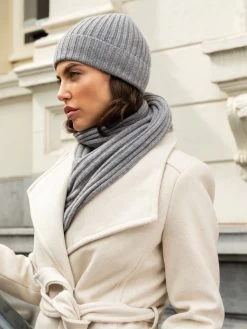 Milano (light Grey) - 100% Cashmere Ribbed Beanie (unisex) 23 Milano (light Grey) - 100% Cashmere Ribbed Beanie (unisex) -Fratelli Orsini Shop Fratelli orsini scarf beanie cashmere 1 673c892e b20f 4b59 9d40 96319a89a7a9