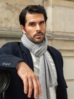 Riccardo (grey & White) - 100% Cashmere Scarf With Pattern -Fratelli Orsini Shop Fratelli orsini scarf beanie cashmere 2 868da6a2 6346 40bd 8c3e 246de0c76185