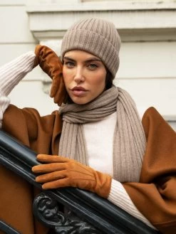Milano (brown) - 100% Cashmere Ribbed Beanie (unisex) -Fratelli Orsini Shop Fratelli orsini scarf beanie cashmere 3 05638b7d 0404 44d1 9be1 492661dfc48e