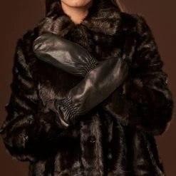 Gianetta (black) – Italian Lambskin Mittens With Luxurious Lambswool Lining -Fratelli Orsini Shop Gianetta 5