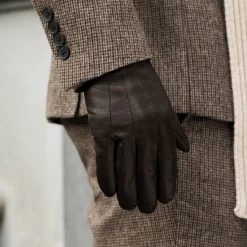 Giovanni (brown) - Classic Italian Lambskin Leather Gloves With Cashmere Lining & Touchscreen Feature -Fratelli Orsini Shop Giovanni brown leather gloves fratelli orsini 3 a86e8d9f a637 46c3 a1f4 13071ff878d5