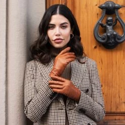 Isabella (cognac) - Italian Lambskin Leather Gloves With Cashmere Lining & Touchscreen Feature -Fratelli Orsini Shop Isabella 1 36d1de72 f7f9 4330 809d 6b8f6a1e54a0