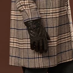 Luca (black) - Italian Lambskin Leather Gloves With Cashmere Lining And Checkered Pattern -Fratelli Orsini Shop Luca 4