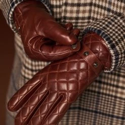 Luca (brown) - Italian Lambskin Leather Gloves With Cashmere Lining And Checkered Pattern 26 Luca (brown) - Italian Lambskin Leather Gloves With Cashmere Lining And Checkered Pattern -Fratelli Orsini Shop Luca 6 5d350f40 4a87 4b1a b5bd b3780a6bb230
