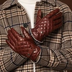 Luca (brown) - Italian Lambskin Leather Gloves With Cashmere Lining And Checkered Pattern 27 Luca (brown) - Italian Lambskin Leather Gloves With Cashmere Lining And Checkered Pattern -Fratelli Orsini Shop Luca 7 684bca45 3ebd 42f7 8dd3 636c0d2c98b6