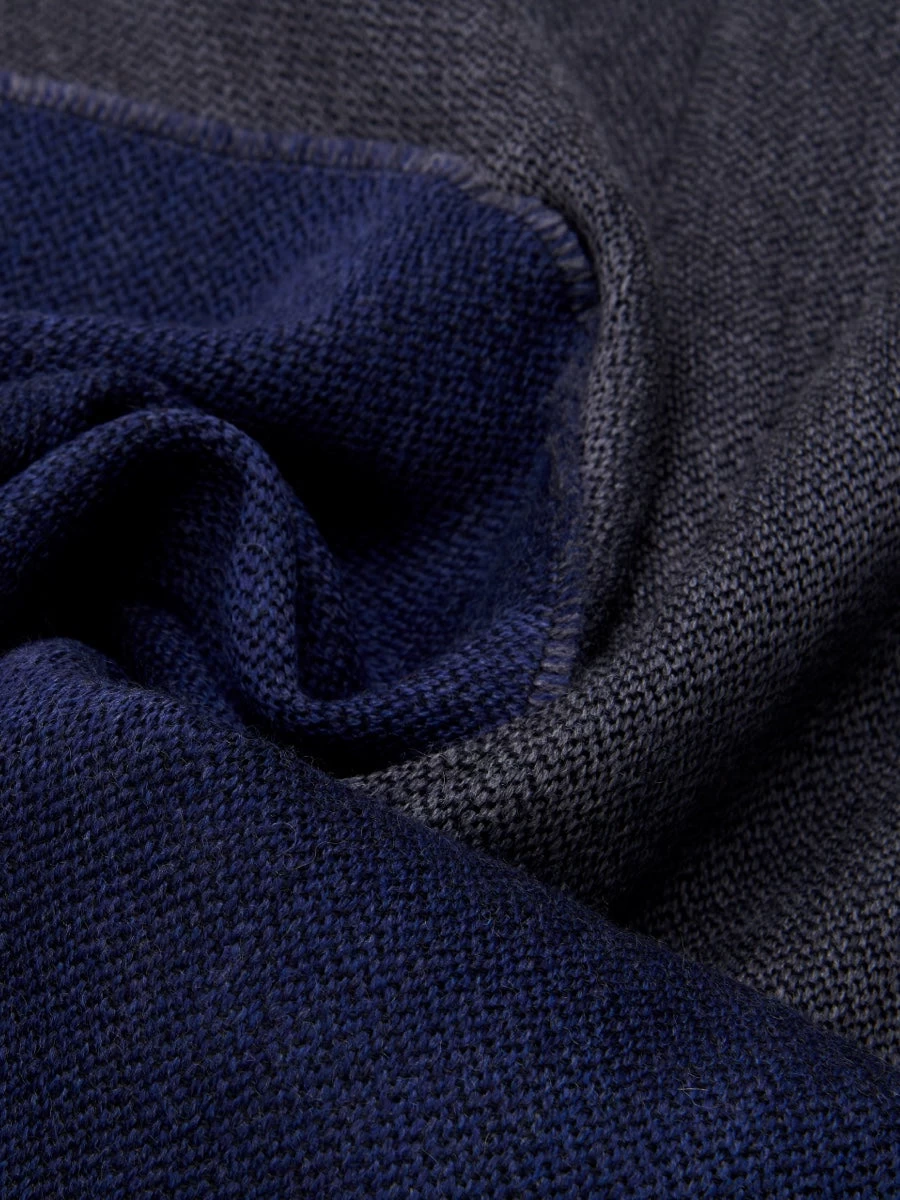 Romeo (blue/grey) - Warm And Soft Scarf From 100% Wool 3 Romeo (blue/grey) - Warm And Soft Scarf From 100% Wool - Image 3