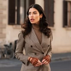 Rossana (cognac) - Italian Fingerless Lambskin Leather Driving Gloves 12 Rossana (cognac) - Italian Fingerless Lambskin Leather Driving Gloves -Fratelli Orsini Shop Rossana 2 288dd662 f5ef 43eb aa40 a480b593bf55