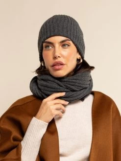 Napoli (dark Grey) - 100% Cashmere Ribbed Scarf (unisex) 28 Napoli (dark Grey) - 100% Cashmere Ribbed Scarf (unisex) -Fratelli Orsini Shop Scarf dark grey cashmere fratelli orsini 5
