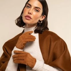 Silvia (cognac) - Suede Leather Gloves With Luxurious Cashmere Lining -Fratelli Orsini Shop Silvia suede camel women fratelli orsini 12