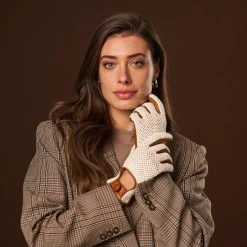 Valeria (cognac) - Hand-sewn Italian Crochet Driving Gloves From Lambskin Leather -Fratelli Orsini Shop Valeria 7