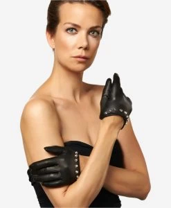 CC4391 (black) - Women's Italian Cashmere Lined Leather Gloves With Studs -Fratelli Orsini Shop cc4391blk v1 l